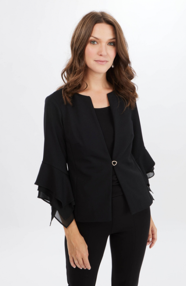 Jas blazer dengan detail lengan kerut